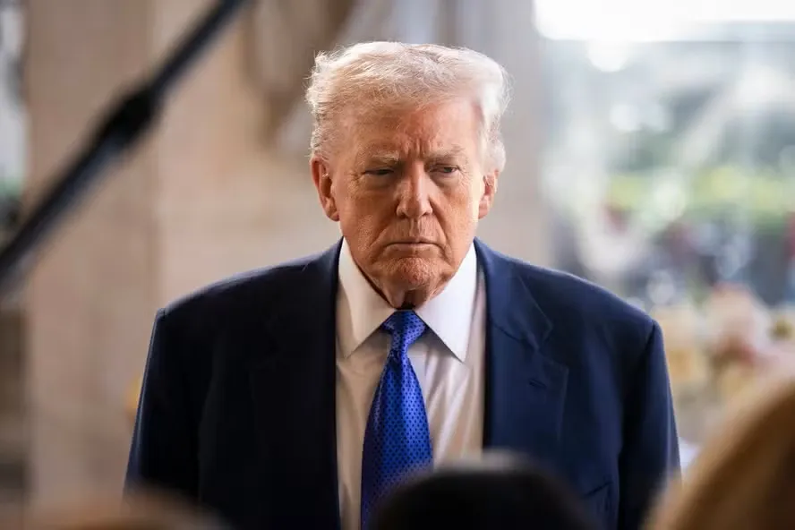 Trump declara US$ 1,4 bilhão em receitas relacionadas a ativos digitais