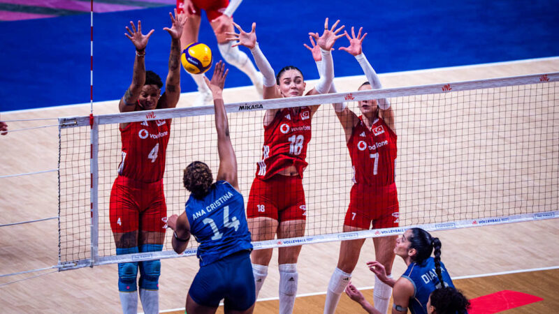26/07/2026 — Brasil sofre virada para a Turquia e fica com o vice na Liga das Nações de Vôlei