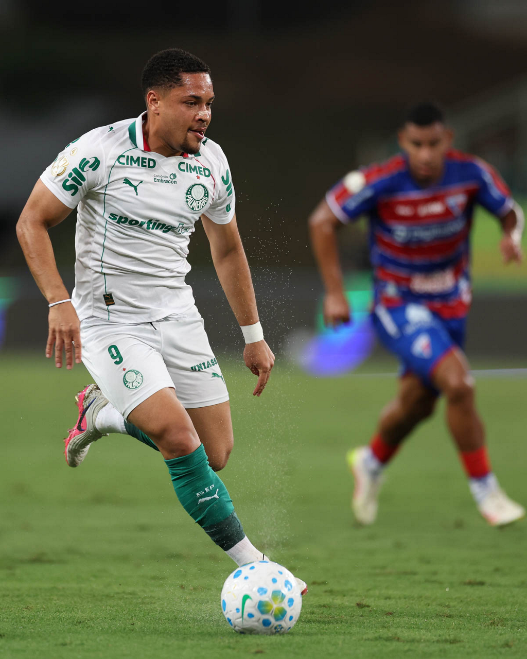 09/08/2026 — Abel cobra rendimento, e Vitor Roque tenta recuperar espaço no Palmeiras