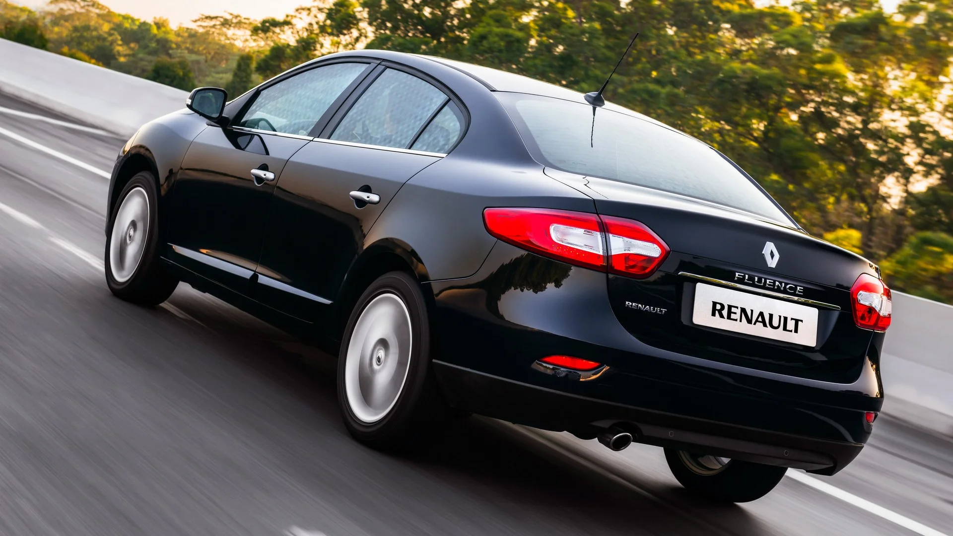 Quanto custaria um Renault Fluence hoje com a correção da inflação