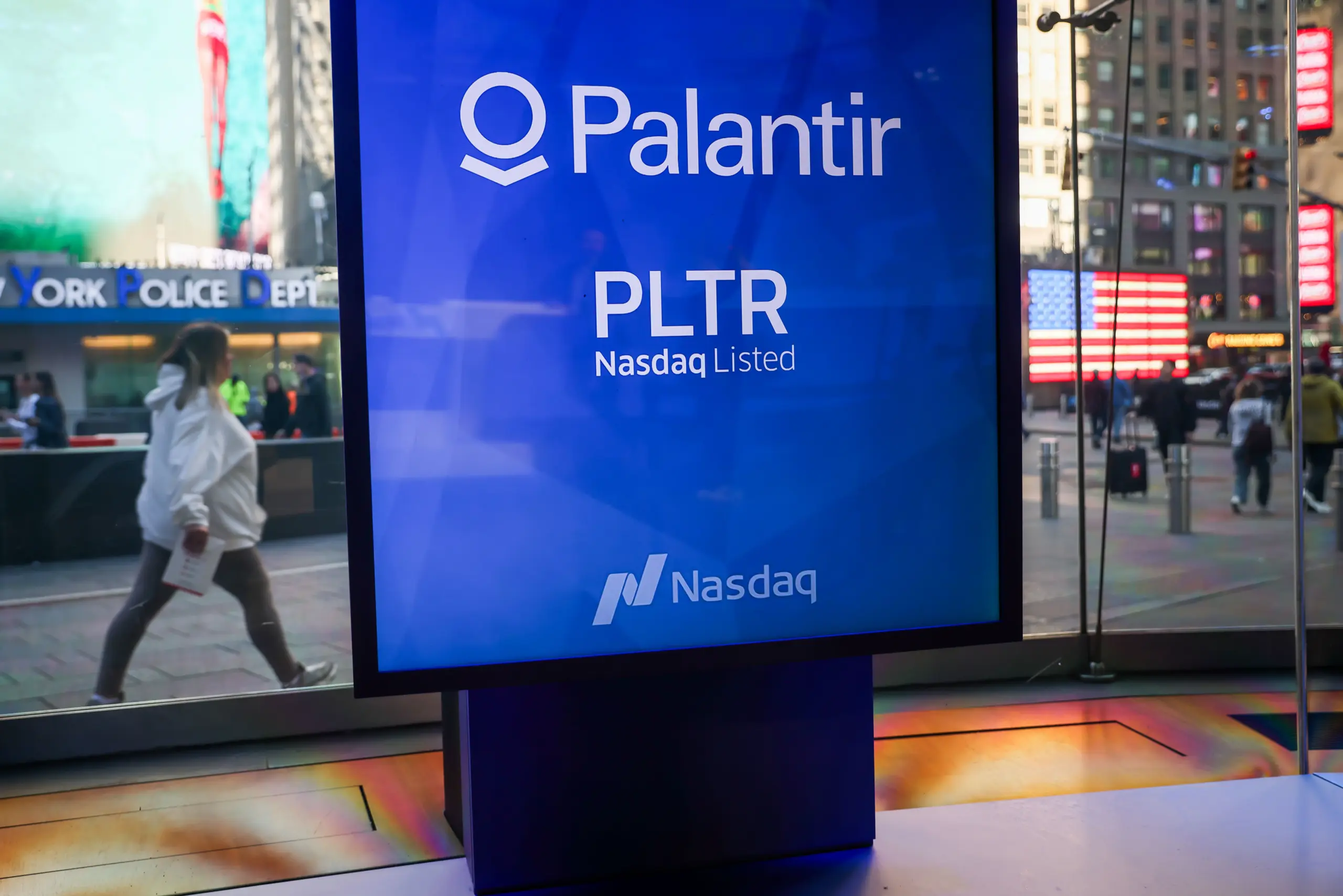 Japão avalia adoção de sistemas de IA da Palantir e da Anduril nas Forças de Autodefesa