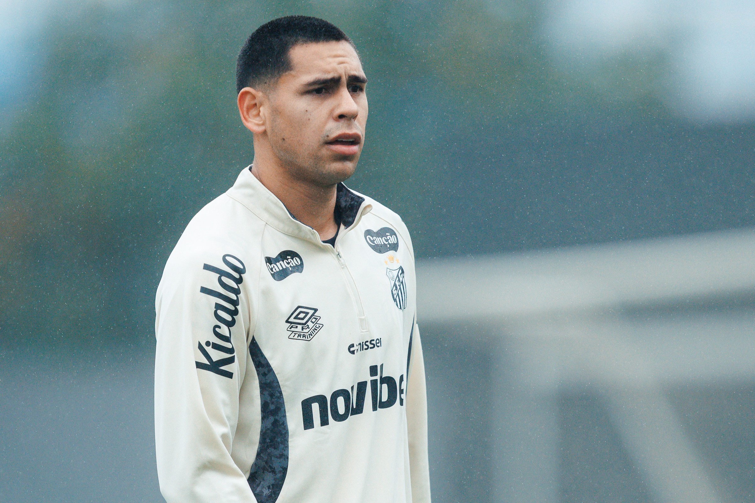 Santos atualiza lista da Sul-Americana e inscreve João Paulo e Gustavo Caballero