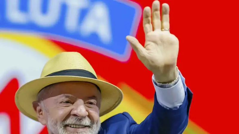 Lula oficializa chapa com Alckmin em convenção do PT e lança campanha ao 4º mandato