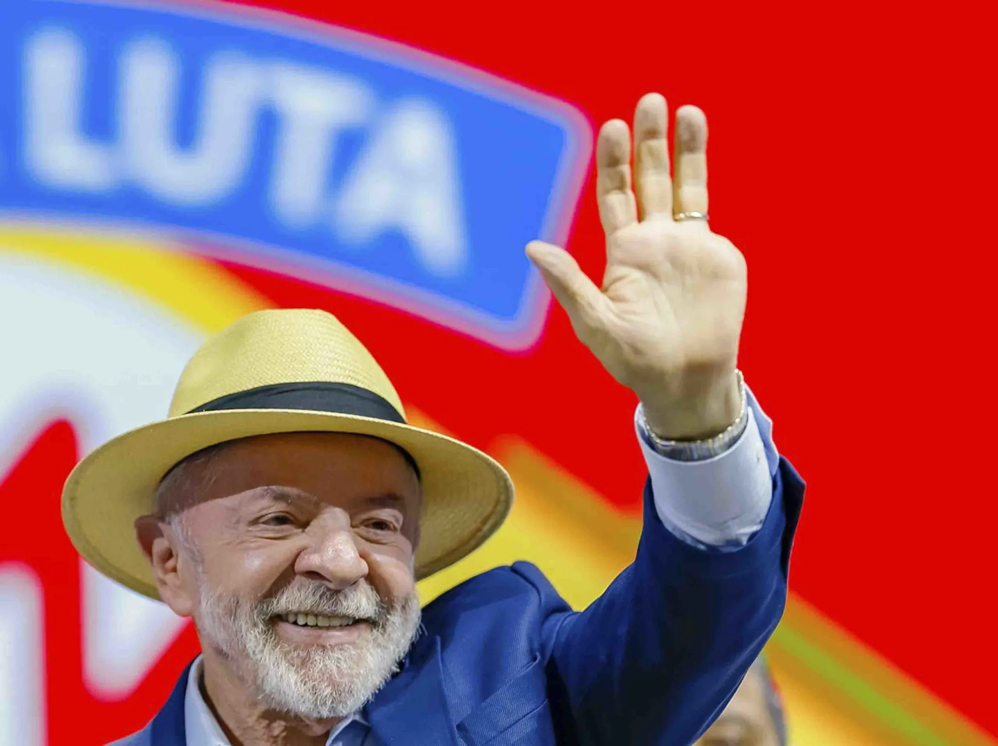 Lula oficializa chapa com Alckmin em convenção do PT e lança campanha ao 4º mandato