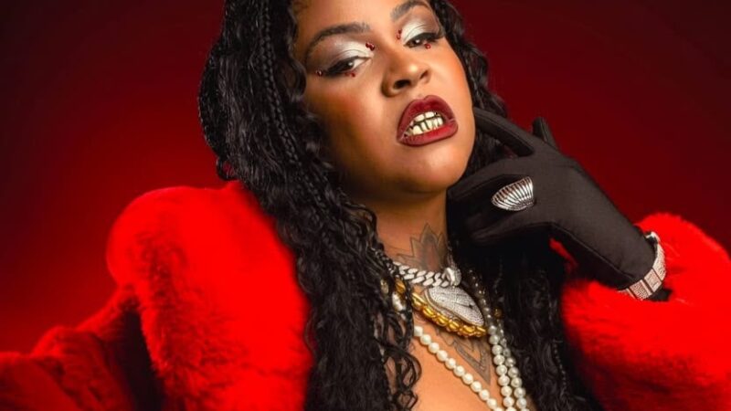 Negra Flow foi convidada para apresentar a transmissão oficial dos 10 anos do Favela Sounds