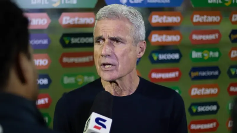 Al-Ahli monitora Luís Castro, mas não houve contato, diz fonte
