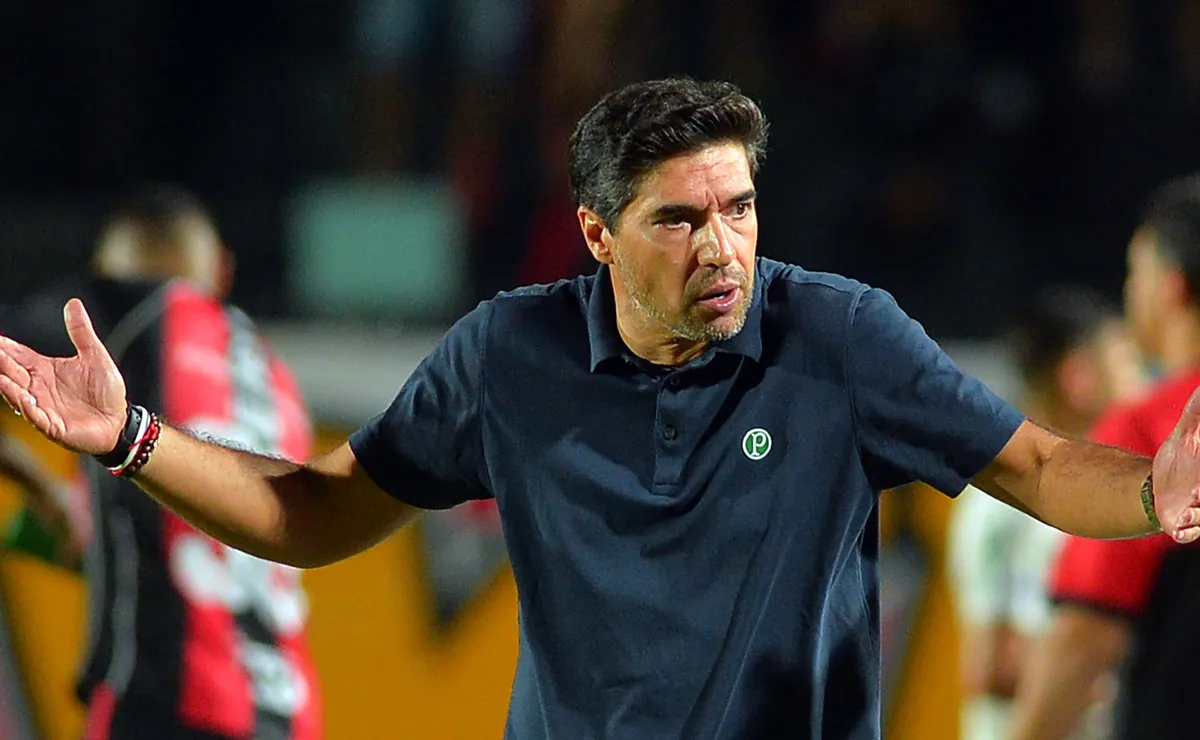 Abel Ferreira alfineta o Flamengo e reacende polêmica entre CRF e Palmeiras