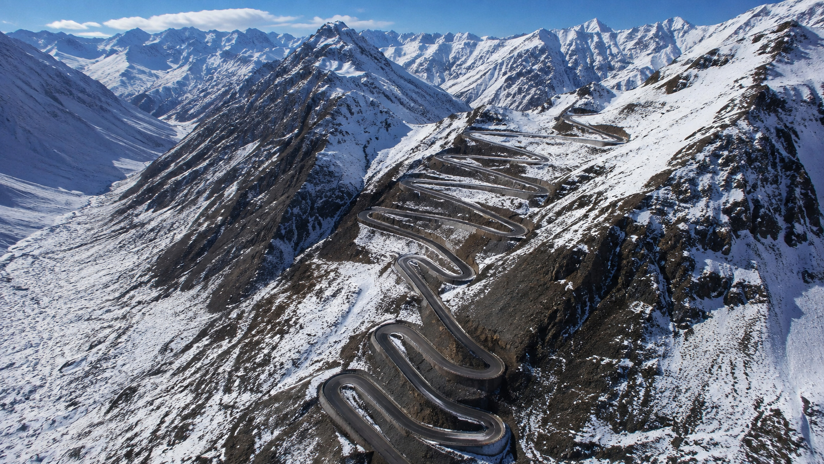Cordilheira dos Andes concentra minerais, reservas de água, agricultura e legado inca que molda economias sul-americanas