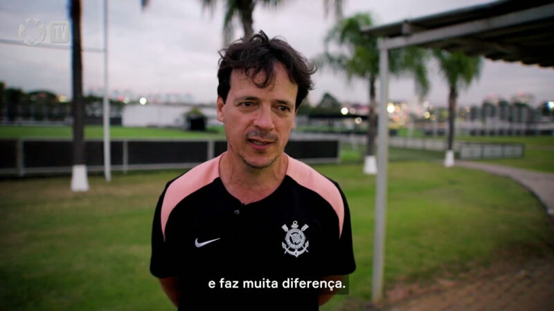 Diniz pede apoio da Fiel para reverter confronto contra o Internacional