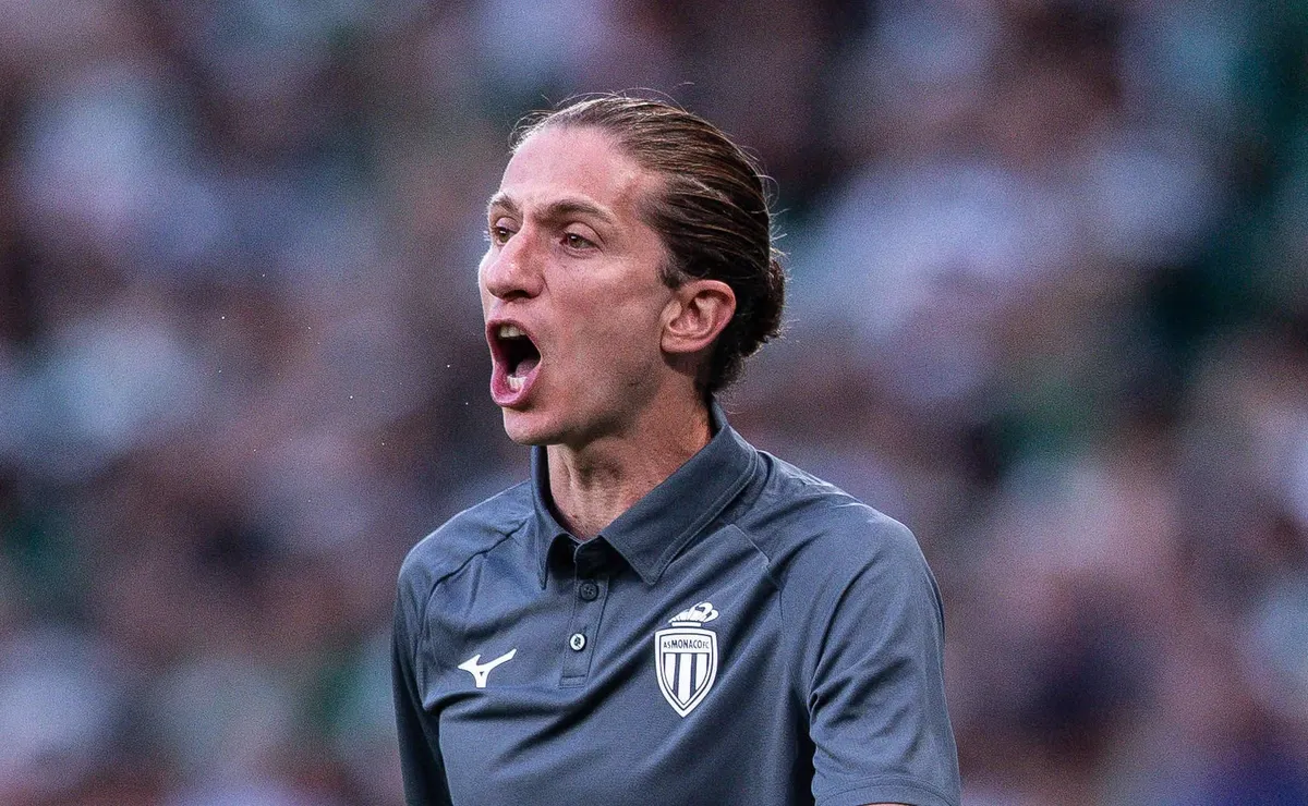 Filipe Luís obtém licença UEFA Pro após mudança nas regras e cria precedente para técnicos sul-americanos