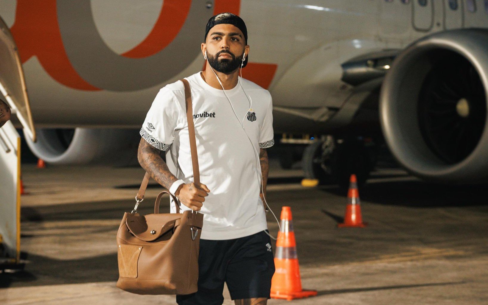 Santos chega a Belém sem Neymar e se prepara para jogo decisivo contra o Remo
