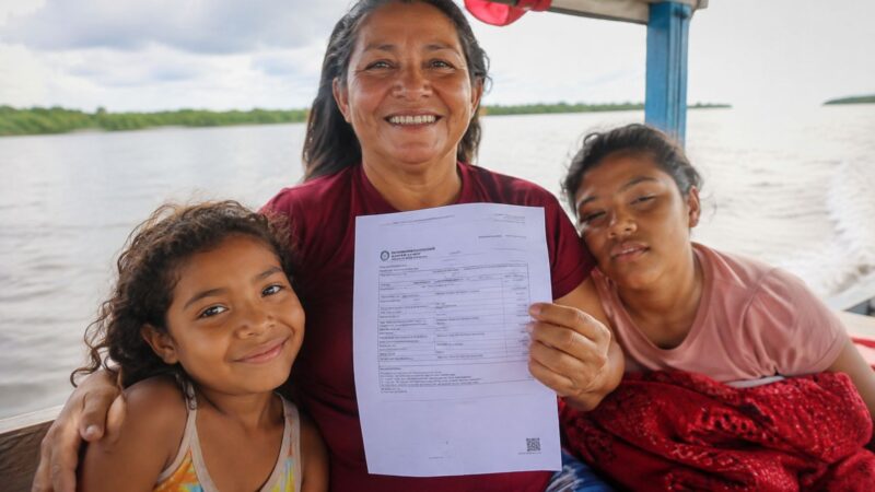 Aposentada rural enfrenta travessia de 14 horas para buscar decisões judiciais que garantem benefícios a filha e neta