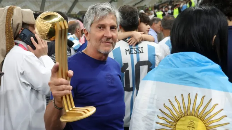 14/12/2000 — Jorge Messi, pai de Lionel, morre aos 68 anos; Newell’s e família lamentam