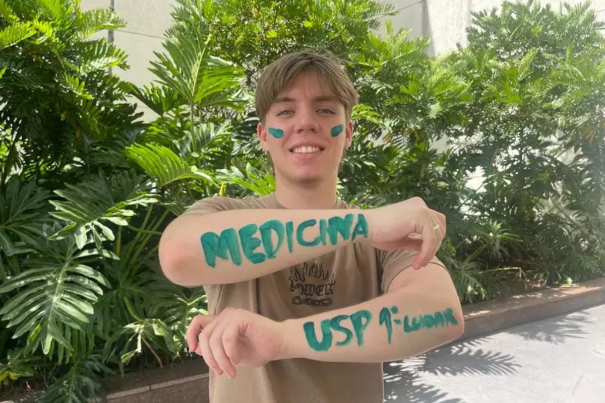 20/01/2025: Aluno de escola pública de Taboão da Serra é 1º colocado em Medicina na USP