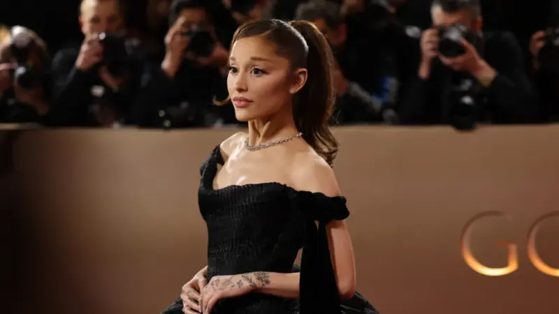 Ariana Grande vai se afastar dos holofotes após turnê, diz revista People
