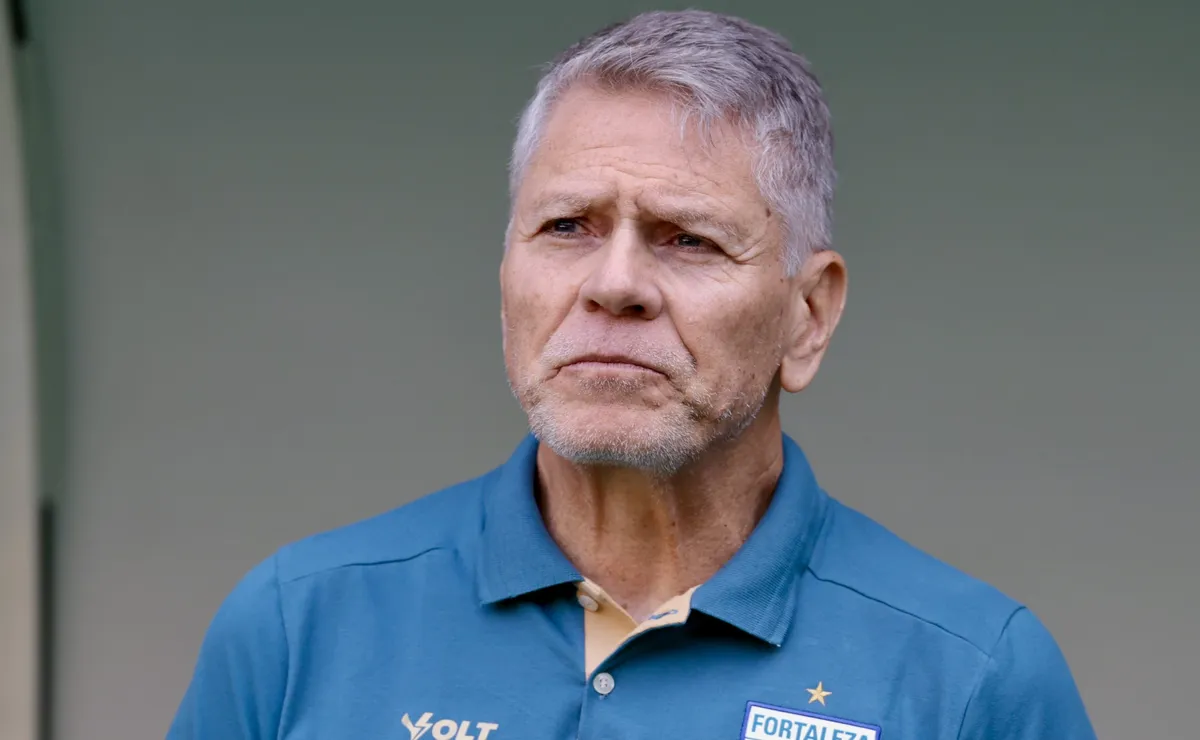 Paulo Autuori reclama da arbitragem de Rodrigo José Pereira de Lima após Palmeiras 3 x 0 Fortaleza