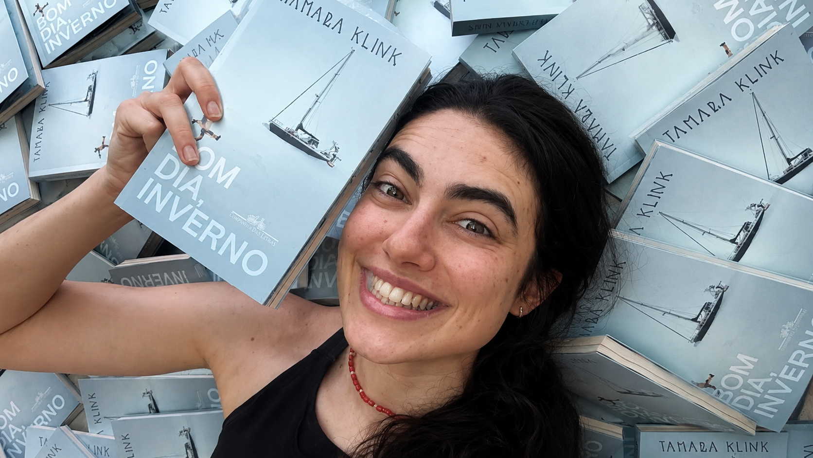 Tamara Klink, aos 29 anos, coloca livro escrito no Ártico no topo de vendas e pede “não comprem mais”