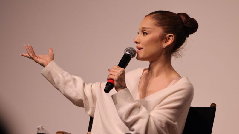 Ariana Grande anuncia afastamento da vida pública após a turnê