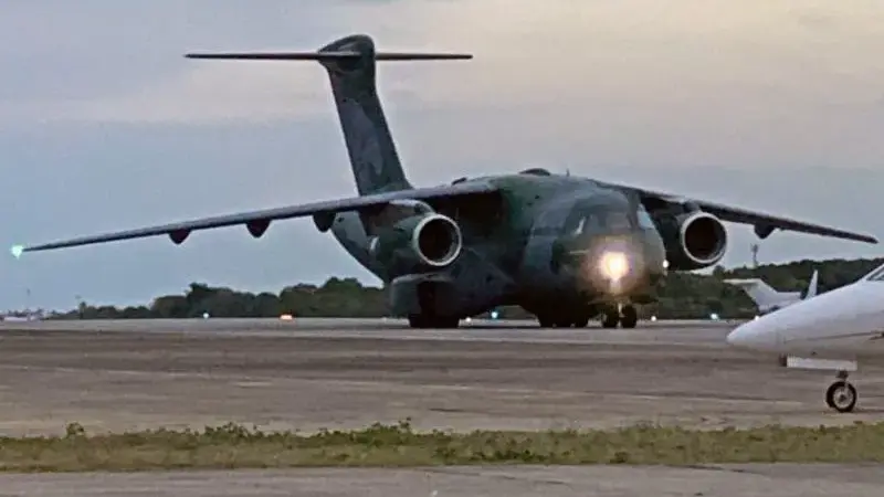 Colômbia fecha compra de dois KC-390 da Embraer e amplia presença do modelo no mercado de defesa