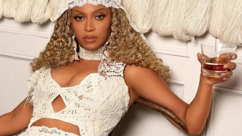 Beyoncé assume controle total da SirDavis ao comprar participação da LVMH