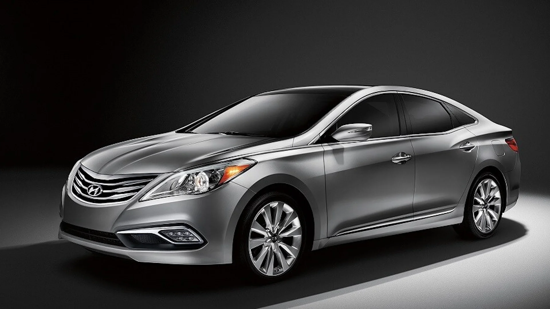 Hyundai Azera 3.0 V6 2017 aparece com preço de carro compacto no mercado de usados