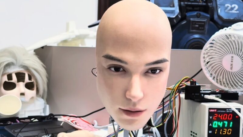 Cabeça robótica humanoide da AheadForm de US$ 150 mil chama atenção por realismo e causa desconforto