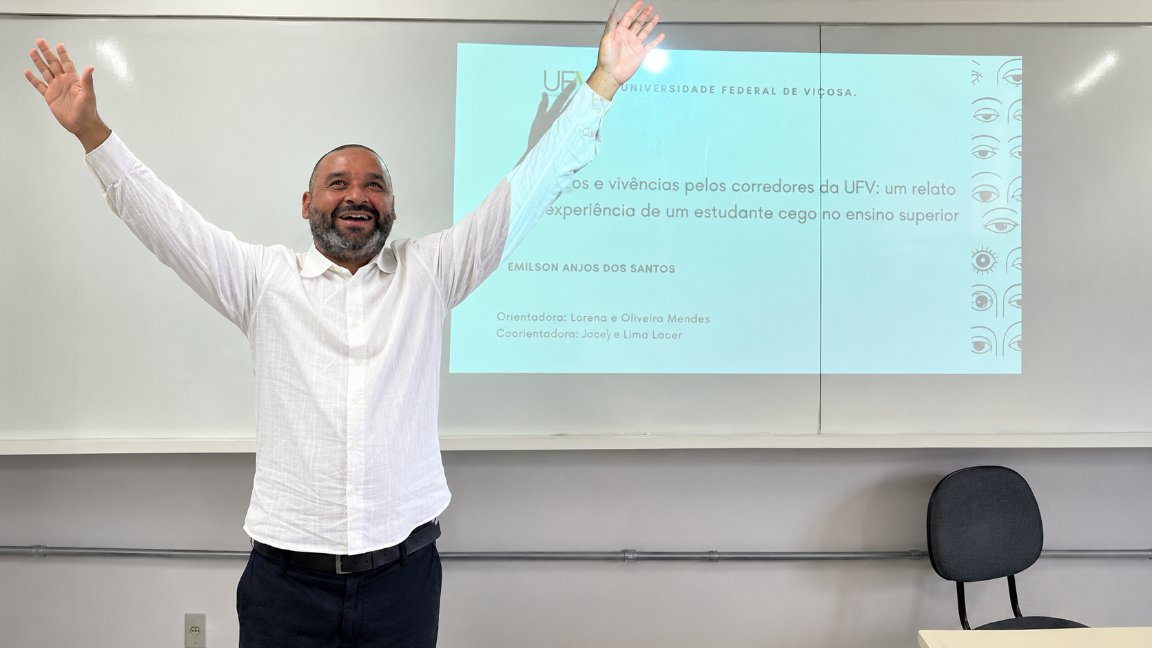 Mineiro cego começa escolarização após os 20, aprende Braille, faz Enem e, aos 43, se torna primeiro aluno cego a concluir Pedagogia na UFV