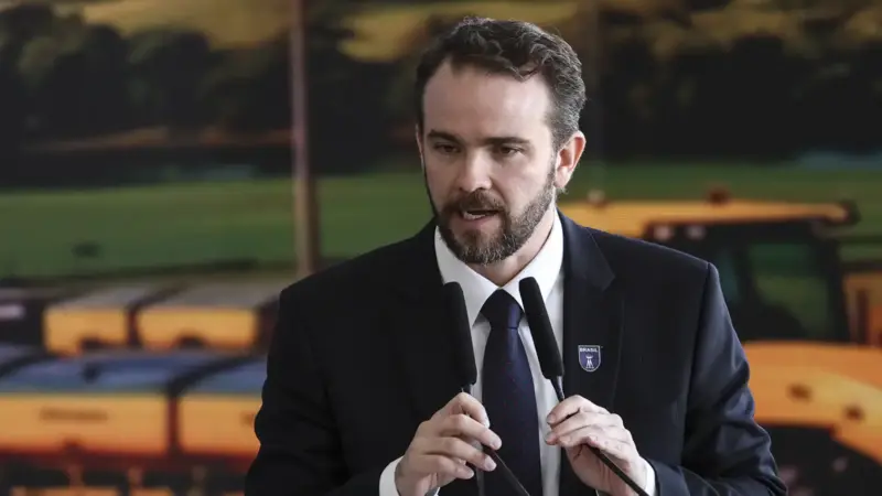 Durigan diz que alta da dívida decorre de juros e não de aumento de gastos
