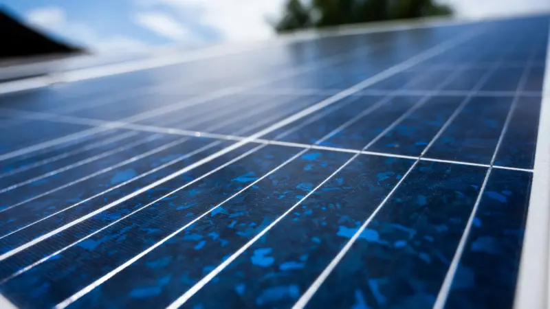 EUA aplicam tarifa de 15% e preço mínimo sobre polissilício usado em painéis solares e chips