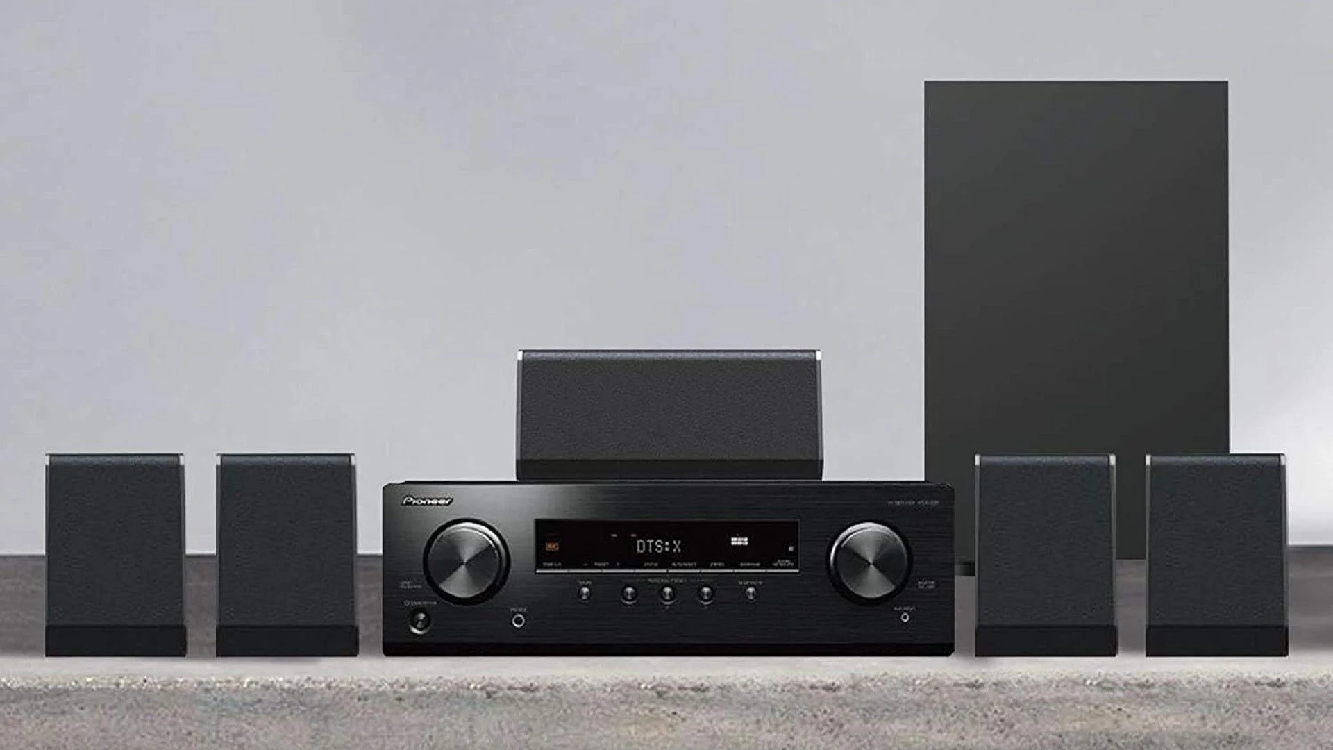 Soundbar ou home theater: como escolher o sistema de som ideal para sua sala