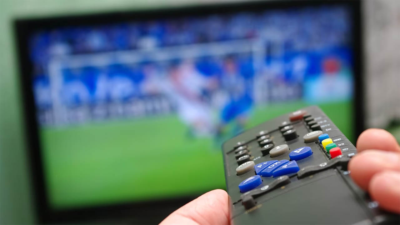 Futebol hoje na TV (06/08): onde assistir às partidas de quinta-feira