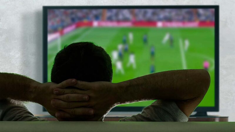 Futebol hoje na TV (09/08): guia com jogos ao vivo e onde assistir