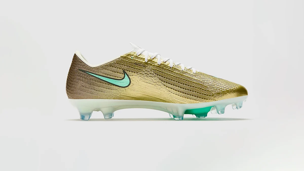 Nike apresenta Mercurial Superfly 11 de Mbappé em edição totalmente dourada