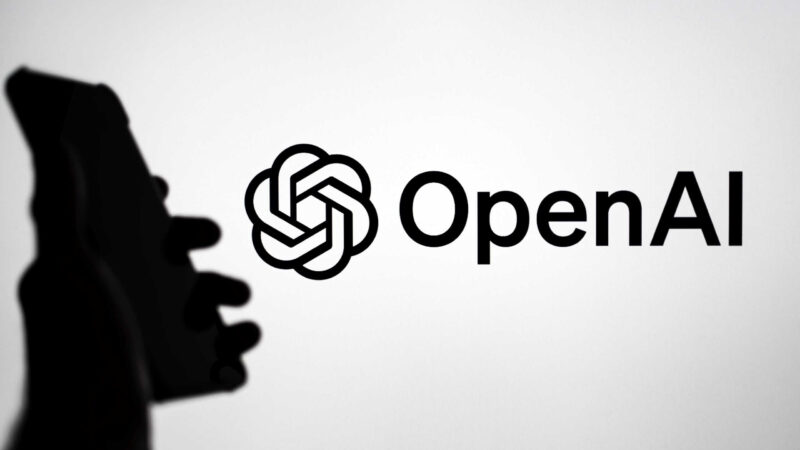Vazam detalhes do primeiro dispositivo de hardware da OpenAI, apontado como alto-falante em formato “rosquinha”